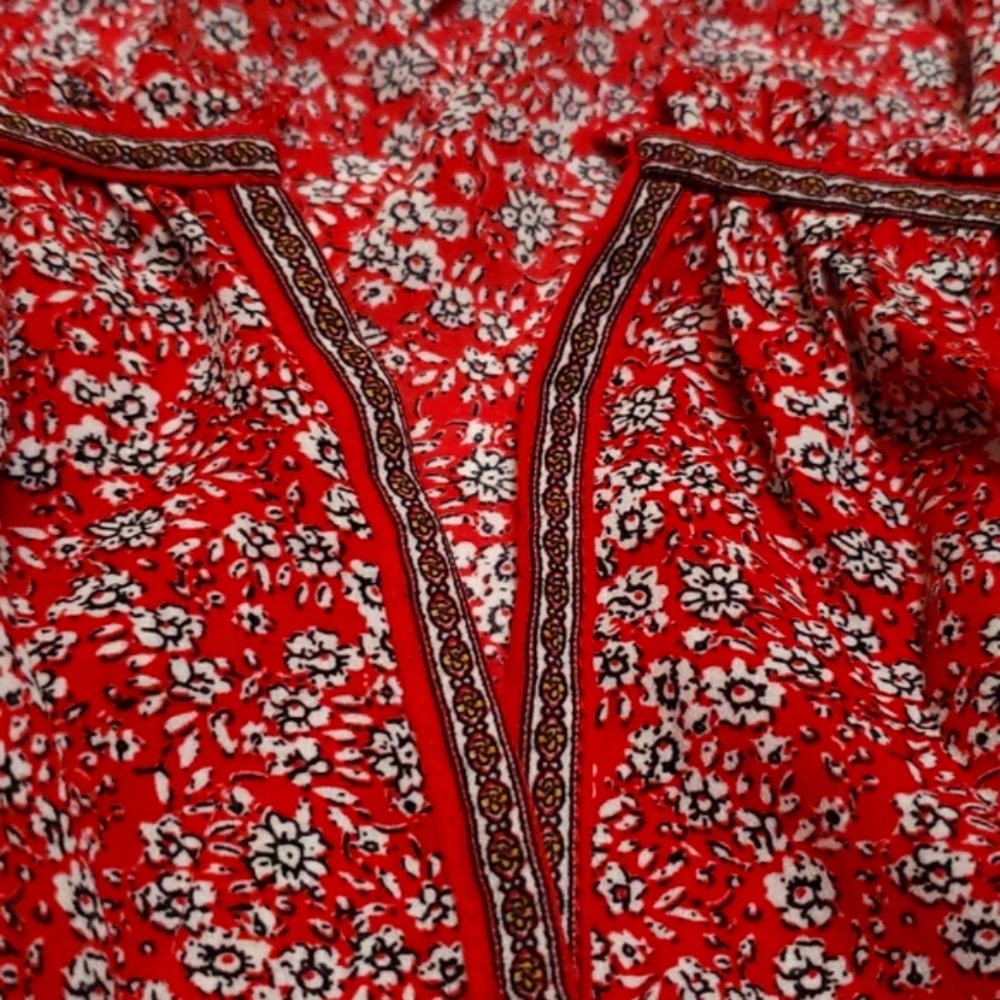 Max Studio Flowery Blouse Size 2X